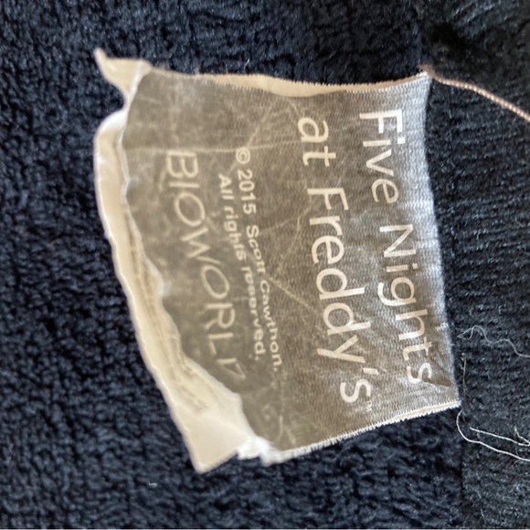 Five Nights at Freddy's OFFICIAL Throw Blanket 48" x 60" Plush BIOWORLD FNAF - Picture 4 of 4